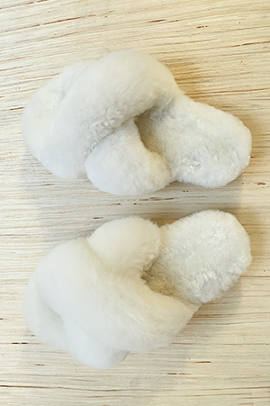 Slipper Fur Crossband - White