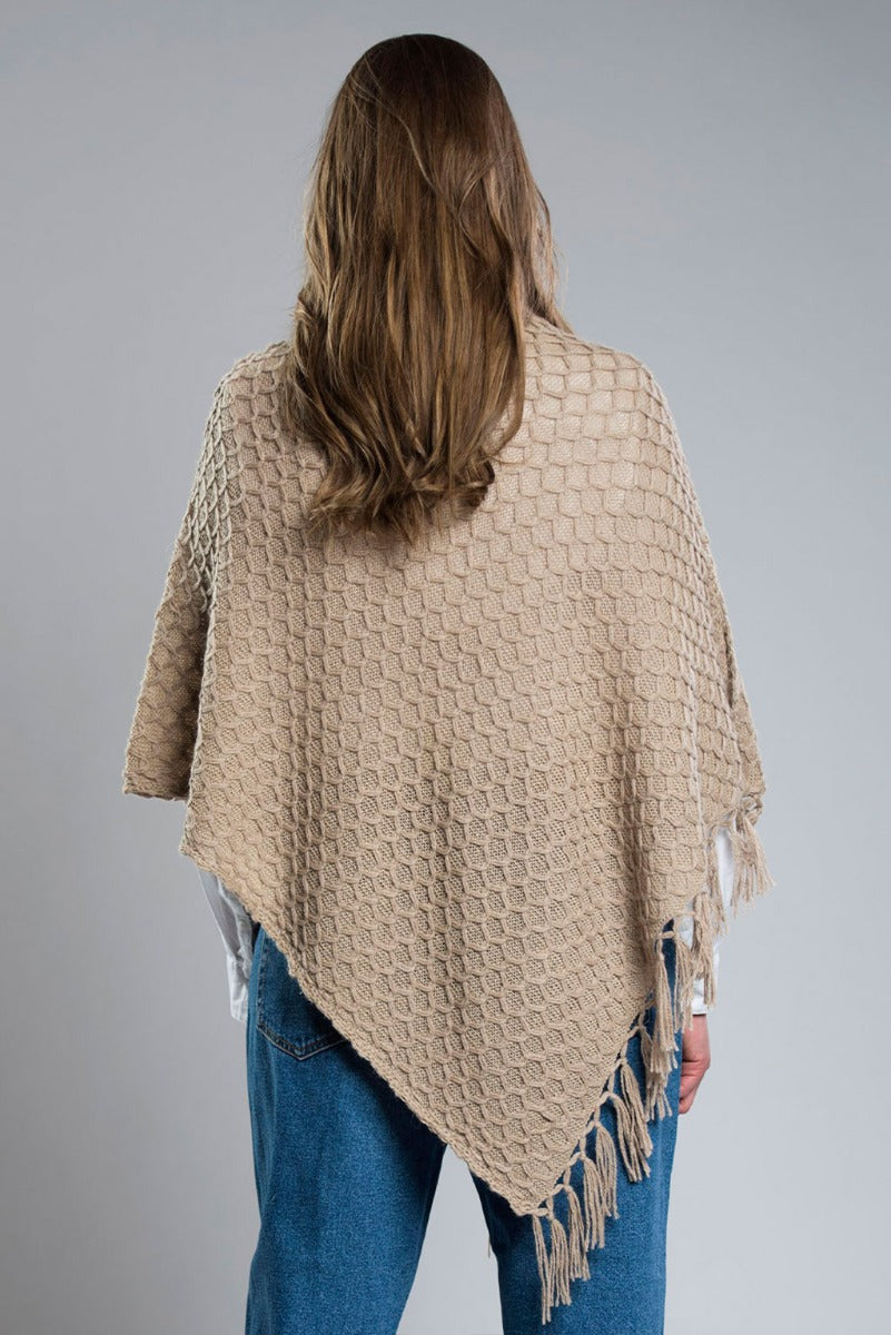 Ananda 100% Baby Llama Poncho