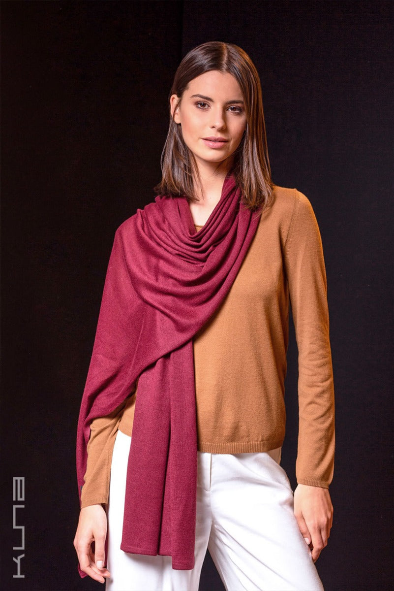 Bouveret 100% Vicuna Knitted Shawl