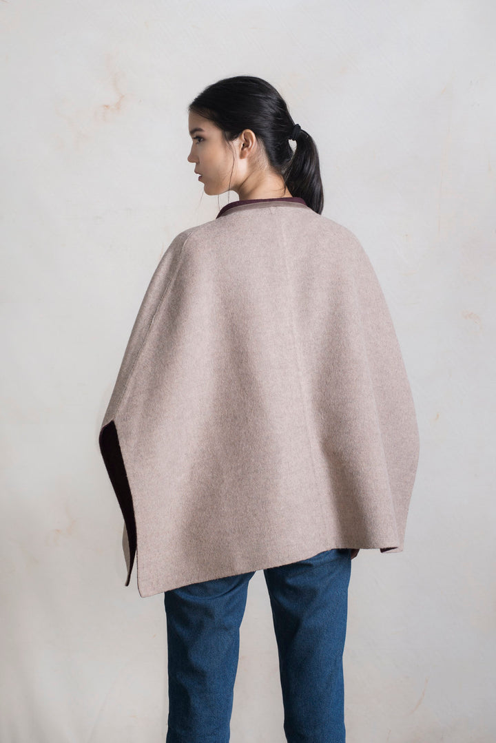 Regard Reversible Baby Alpaca Cape